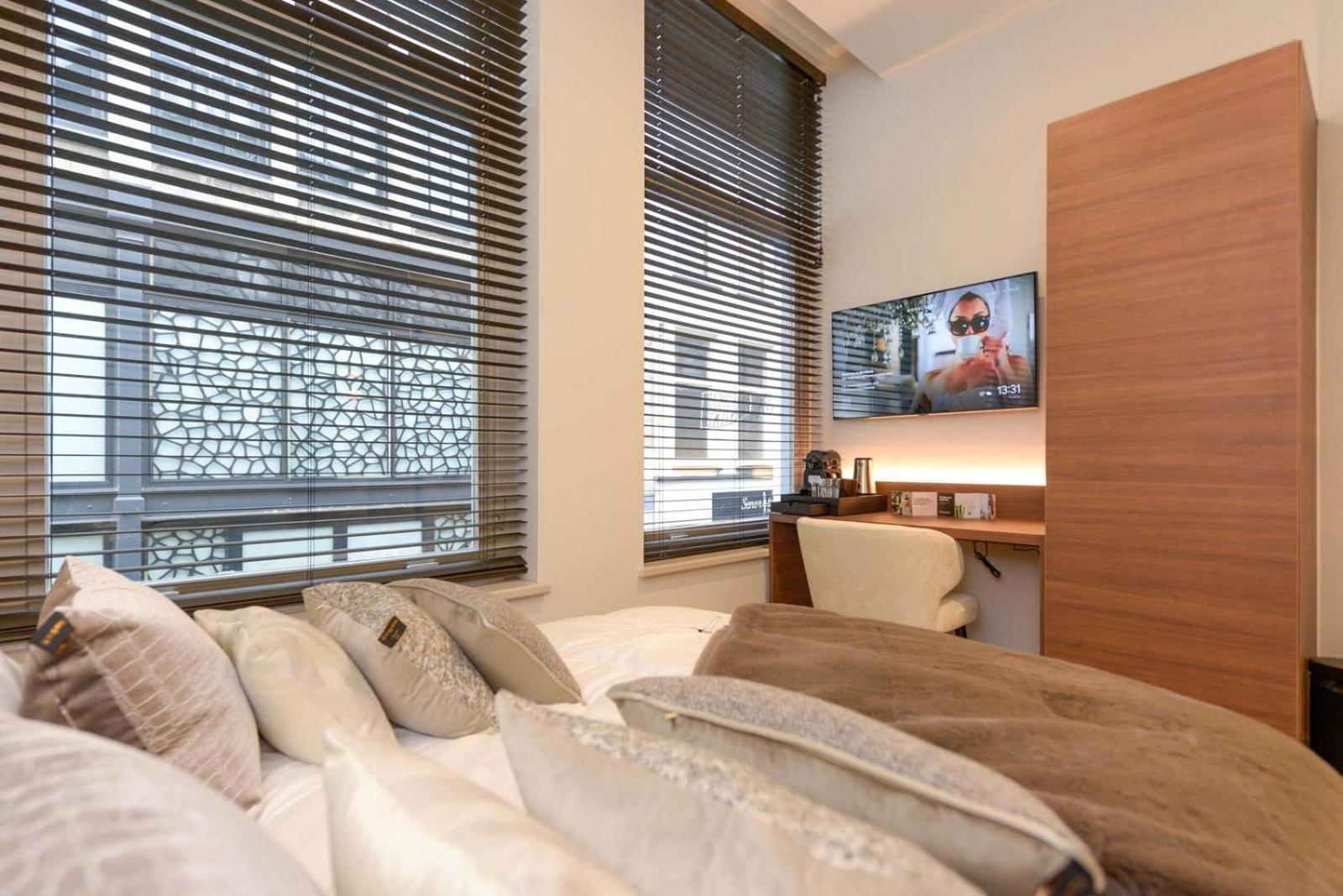 Novallure City Centre La Haya Habitación foto